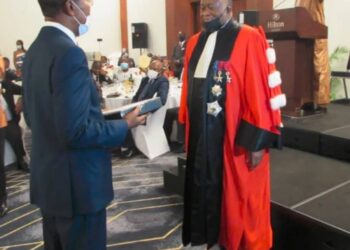 Professeur Joseph Owona : un webinaire international pour interroger Constitution, démocratie et pouvoir au Cameroun